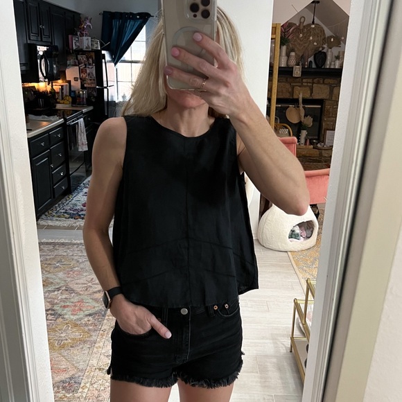 Gate - Picture 2 of 11